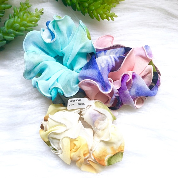 Anthropologie Ruffled Scrunchie Hair Pony Set NWT - Picture 2 of 8